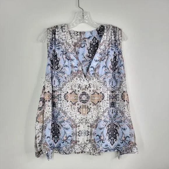 FREE PEOPLE Darcy Swing Sleeveless Blue and White Abstract Print Top Size Medium - Picture 3 of 12